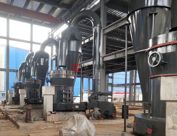 河北5R4119雷蒙磨粉機活性炭磨粉現場